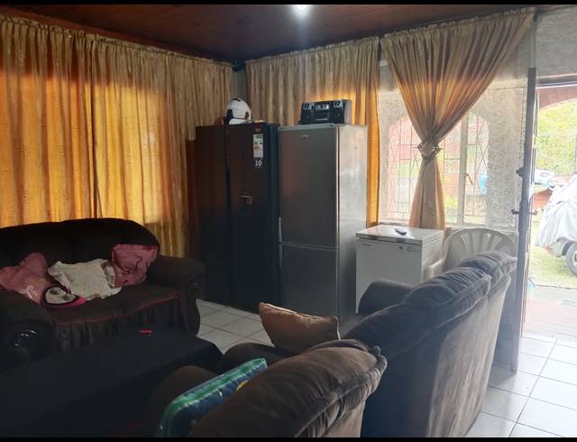 3 BEDROOM HOUSE FOR SALE IN RAISETHORPE